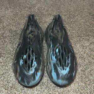 Yeezy Foam Runner MX Cinder